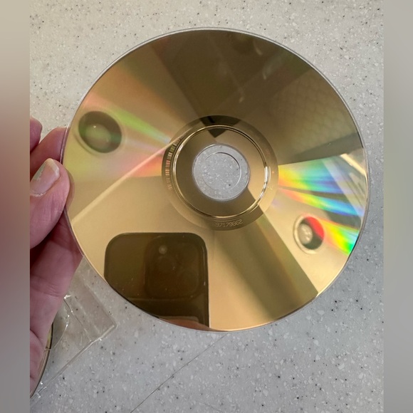 Michael Jackson Thriller 25th Anniversary CD & DVD Collection! - Picture 8 of 13